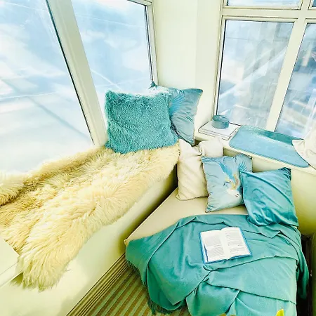 Penthouse With Private Rooftop *