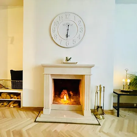 Penthouse With Private Rooftop