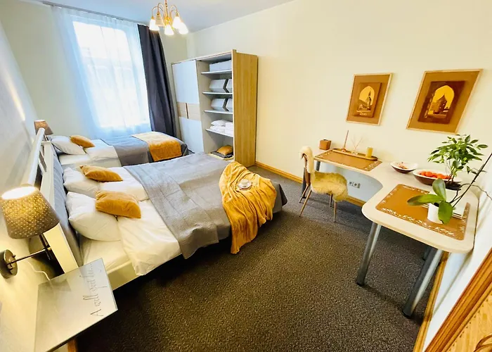 Penthouse With Private Rooftop *