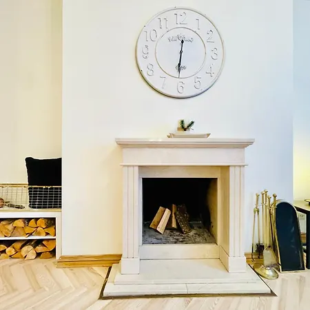 Penthouse With Private Rooftop Dzīvoklis *