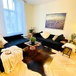 Penthouse With Private Rooftop Διαμέρισμα